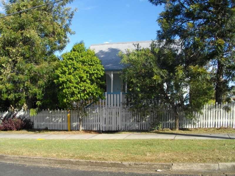 21 Hill Street, North Ipswich QLD 4305