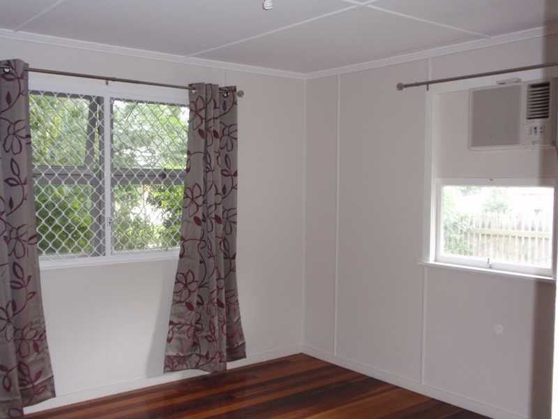 31 Queen Street, Newtown QLD 4305