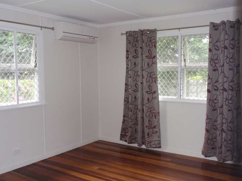 31 Queen Street, Newtown QLD 4305