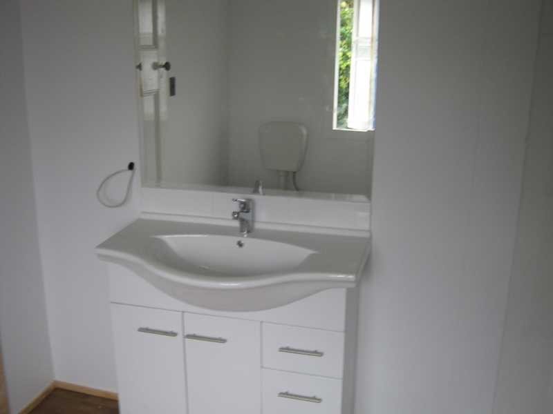 37 Thompson Street, Silkstone QLD 4304