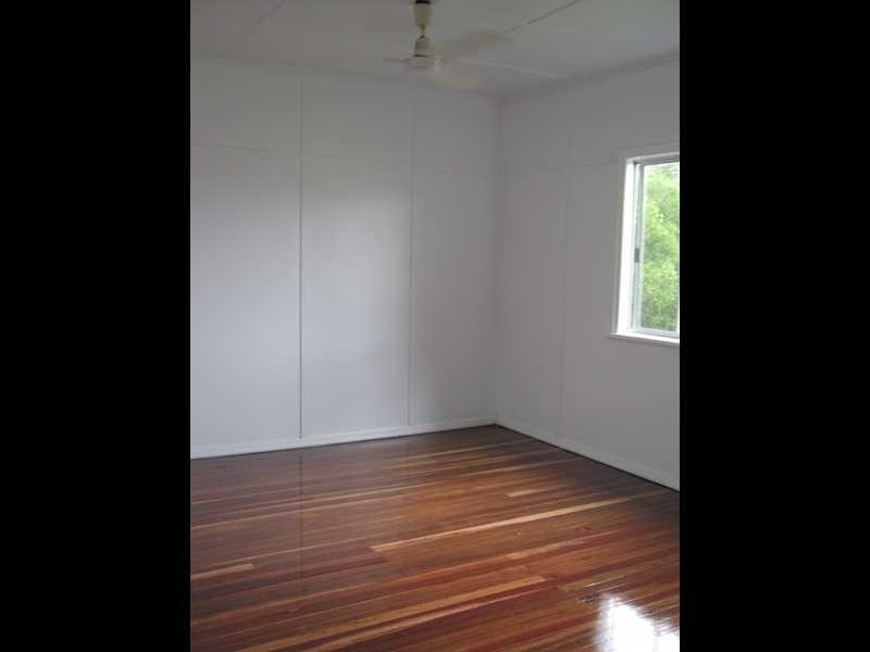 37 Thompson Street, Silkstone QLD 4304