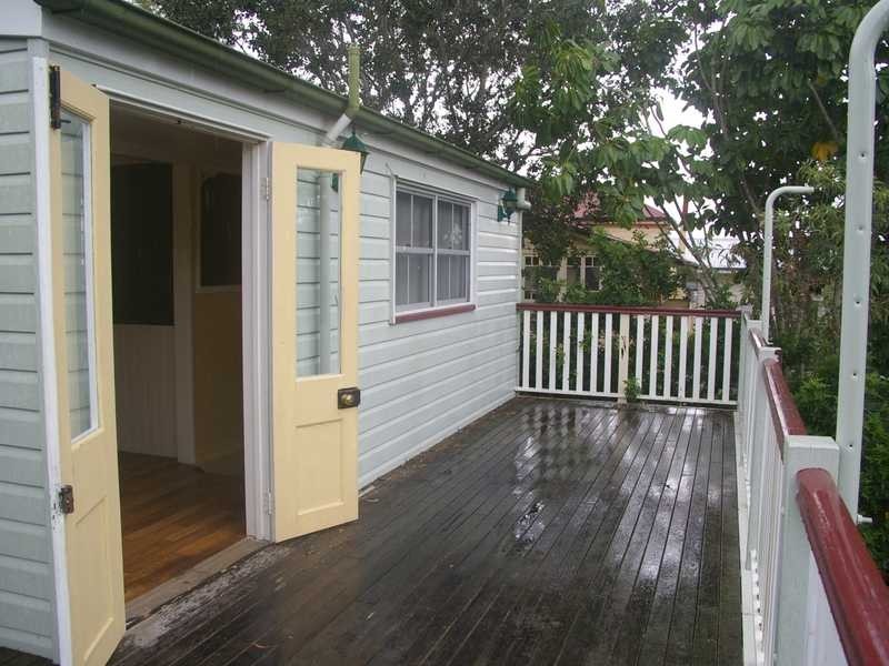 4 Simpson Street, North Ipswich QLD 4305