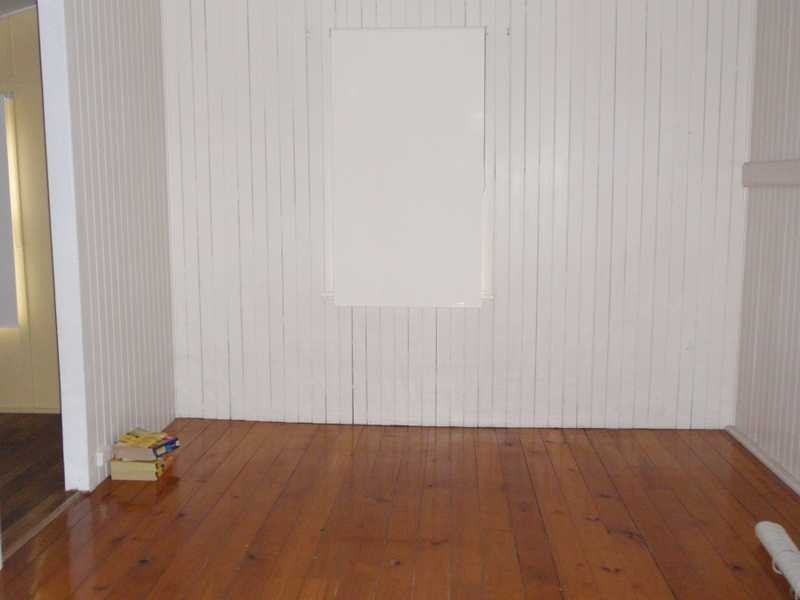 4 Simpson Street, North Ipswich QLD 4305