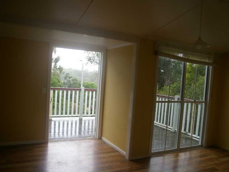 4 Simpson Street, North Ipswich QLD 4305