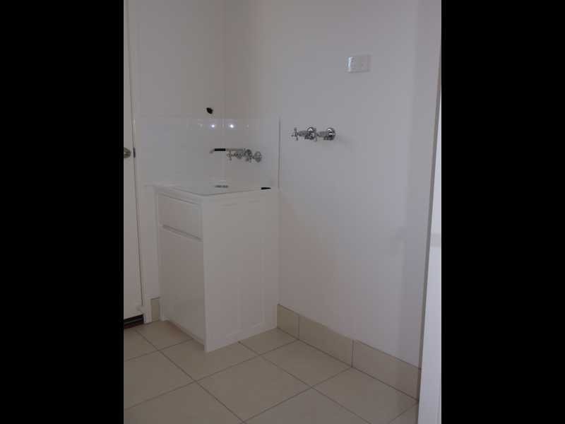 18 Nixon Street, North Booval QLD 4304