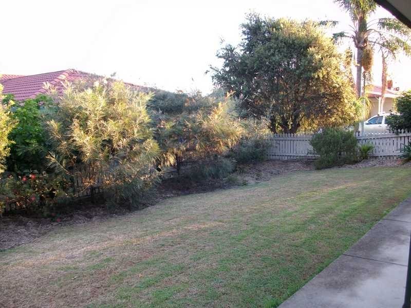 Unit 2/2 Palm Avenue, Raceview QLD 4305