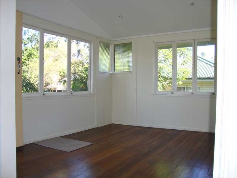 23 Hooper Street, West Ipswich QLD 4305