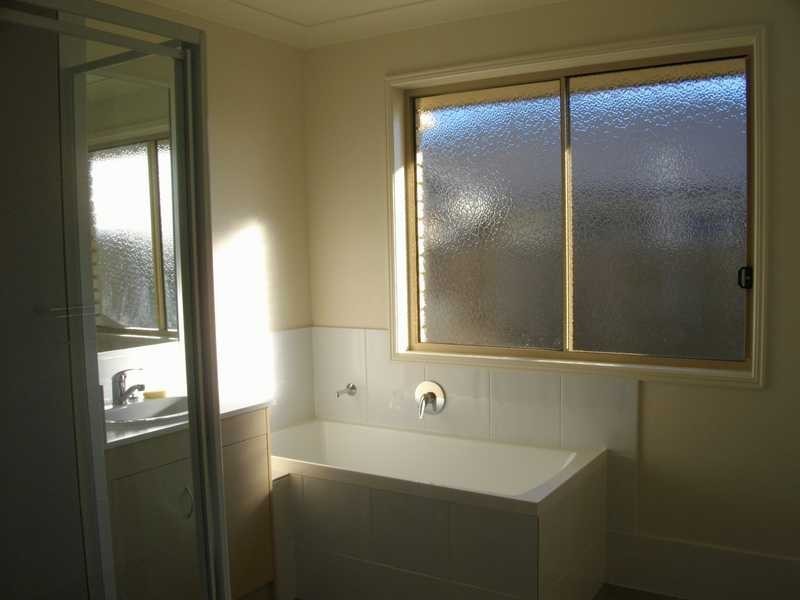 12 Heit Court, North Booval QLD 4304