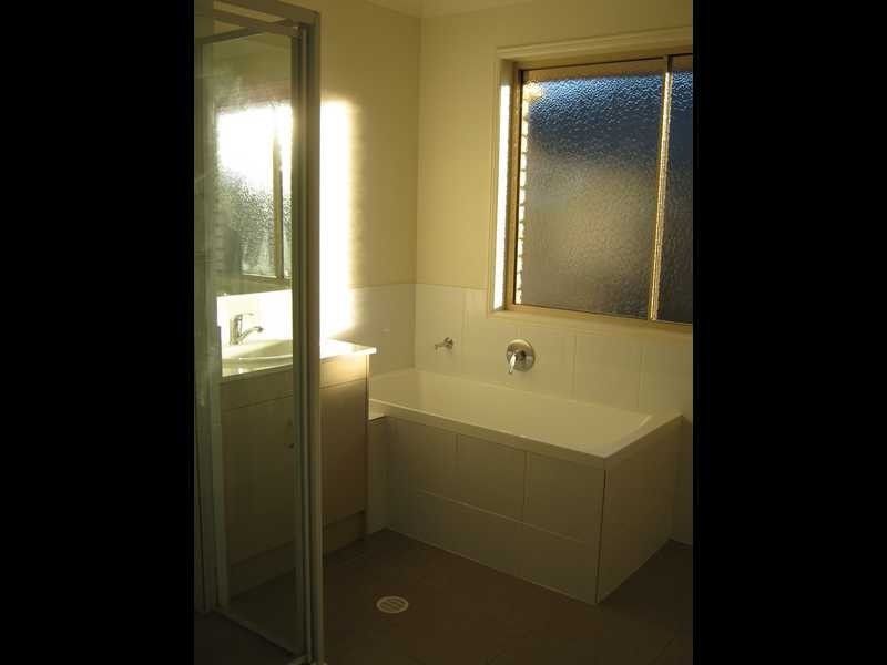 12 Heit Court, North Booval QLD 4304