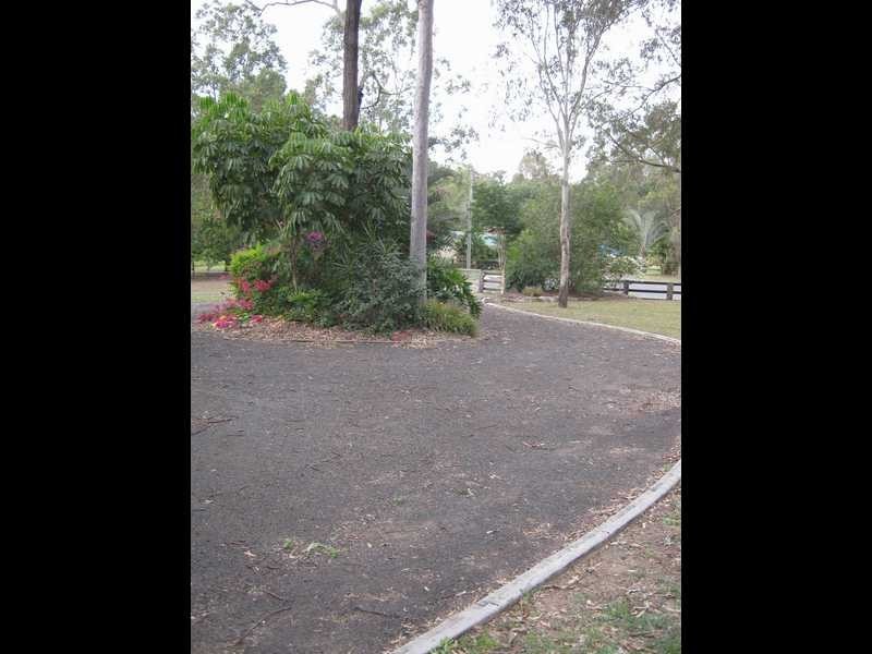 8 Cronin Court, Chuwar QLD 4306