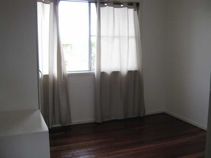 10 Olive Street, Raceview QLD 4305