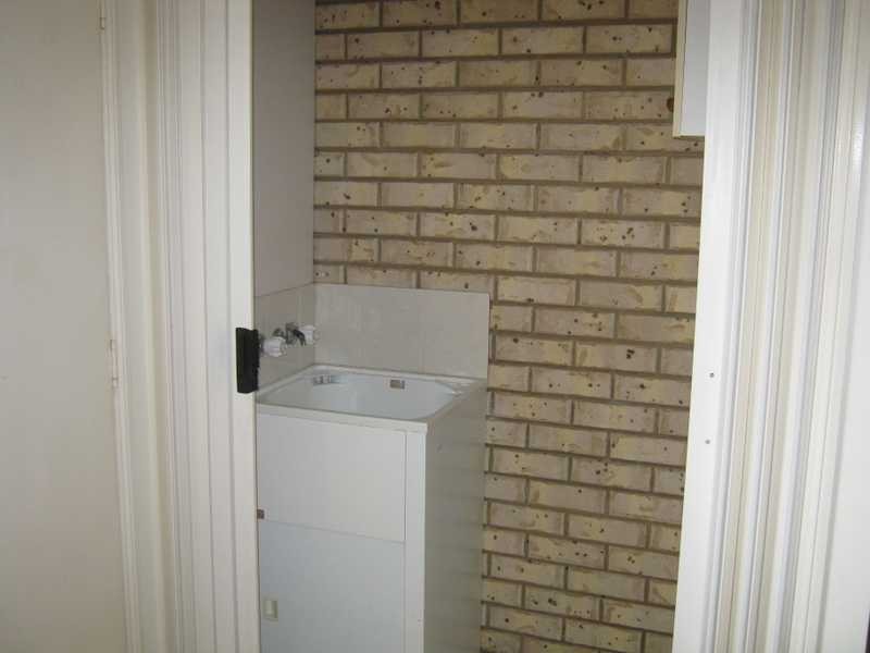 Unit 9/16 Lindsay Street, Bundamba QLD 4304