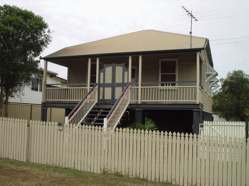 1 Turner Street, Eastern Heights QLD 4305