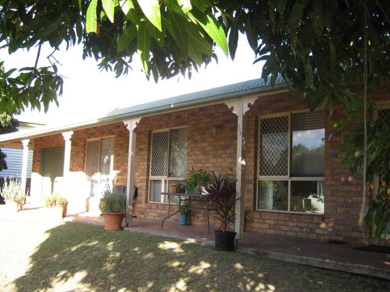 33a Railway Street, Booval QLD 4304