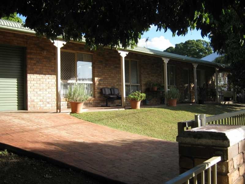 33a Railway Street, Booval QLD 4304