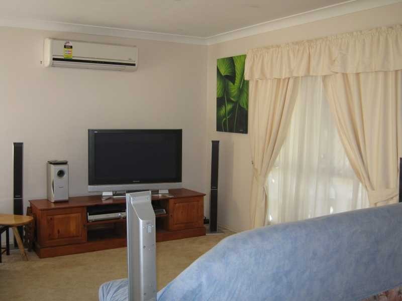 33a Railway Street, Booval QLD 4304