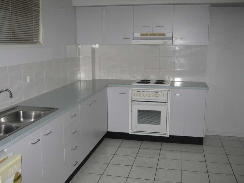 3/1 Ivory Street, Booval QLD 4304