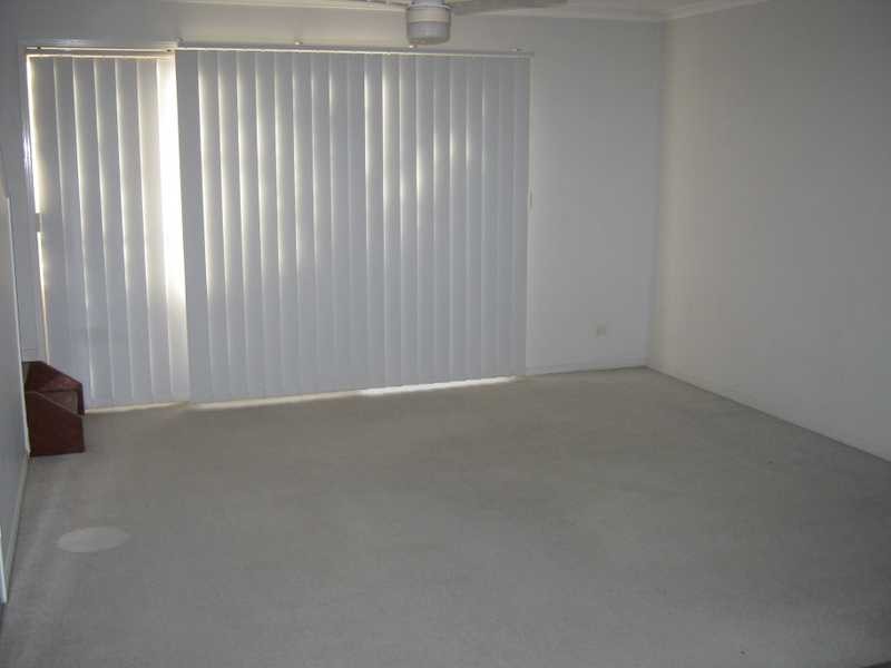 3/1 Ivory Street, Booval QLD 4304