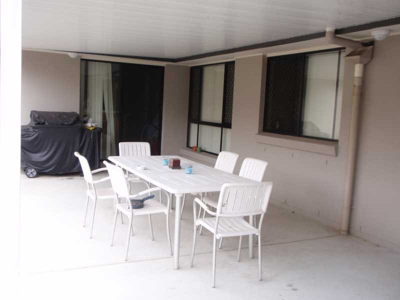 6 Eric Drive, Blackstone QLD 4304