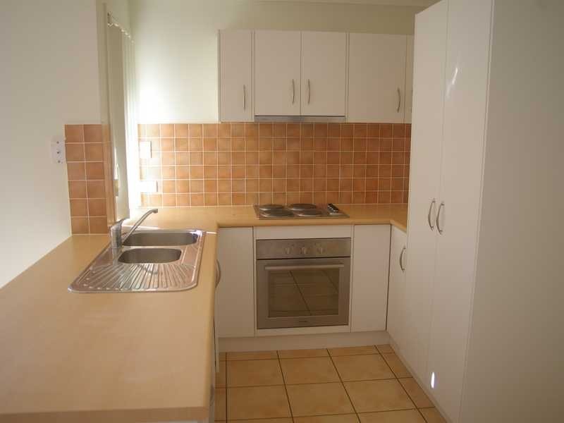 90 Anna Drive, Raceview QLD 4305