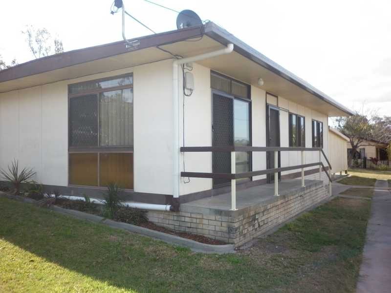 17 Emerald Street, Brassall QLD 4305