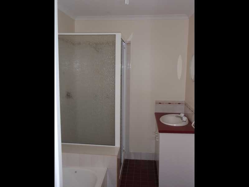 97 North Station Road, North Booval QLD 4304