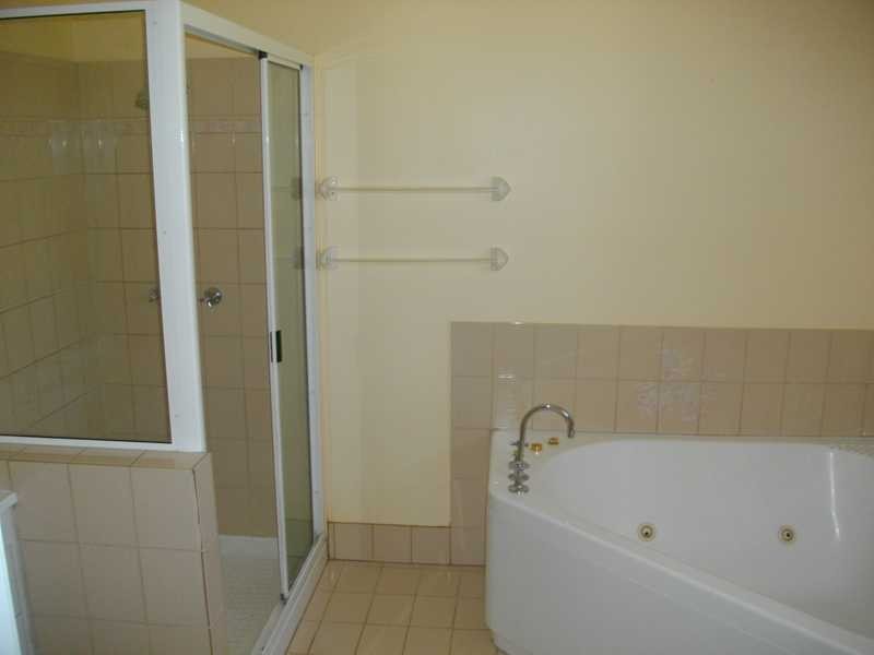 36-44 Cummins Road, Thagoona QLD 4306