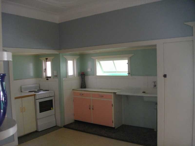 5 Prospect Street, Silkstone QLD 4304