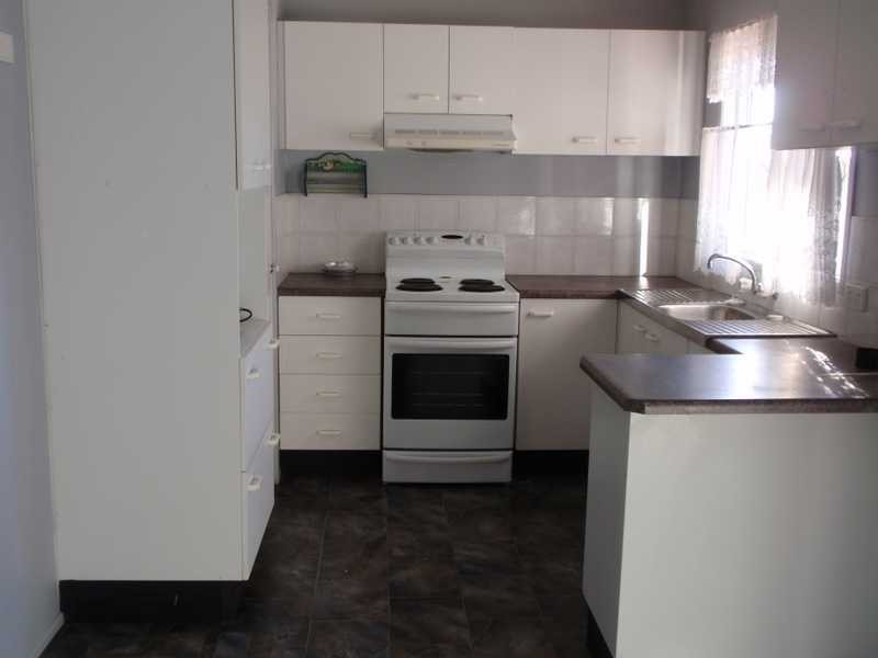 35 Creek Street, Bundamba QLD 4304