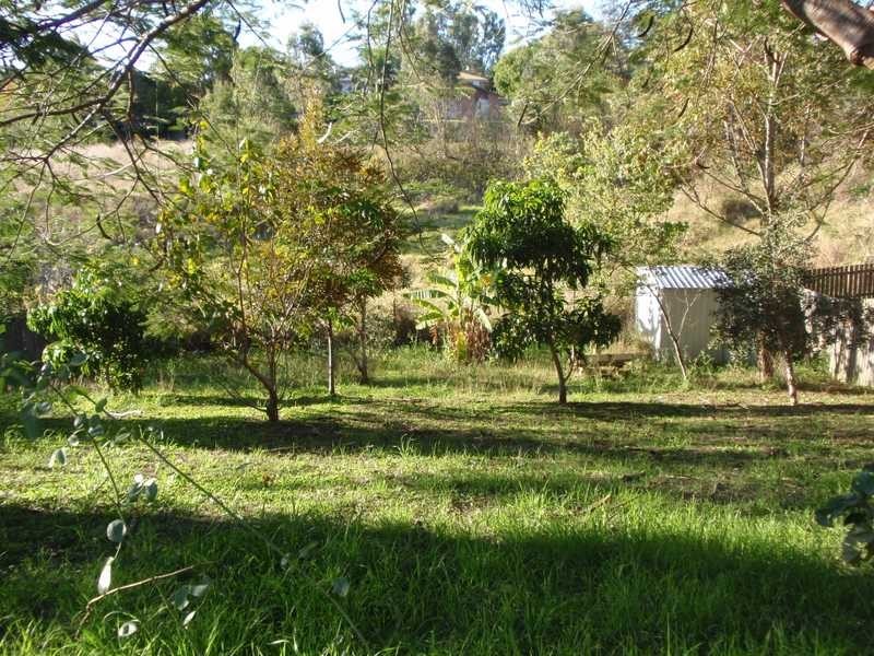 35 Creek Street, Bundamba QLD 4304