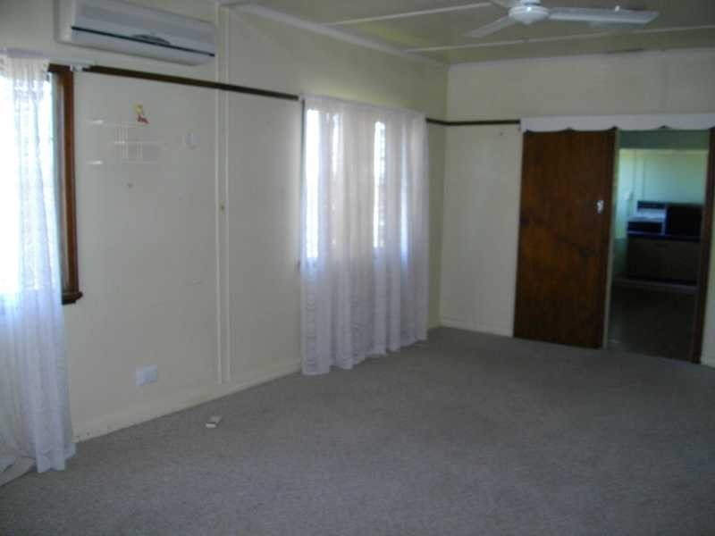 47 Dwyer Street, Silkstone QLD 4304