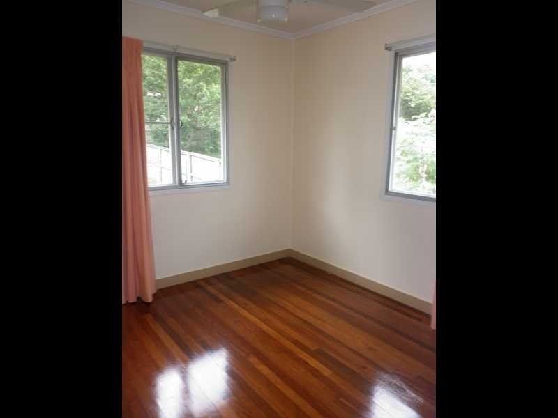 49 Avon Street, Leichhardt QLD 4305