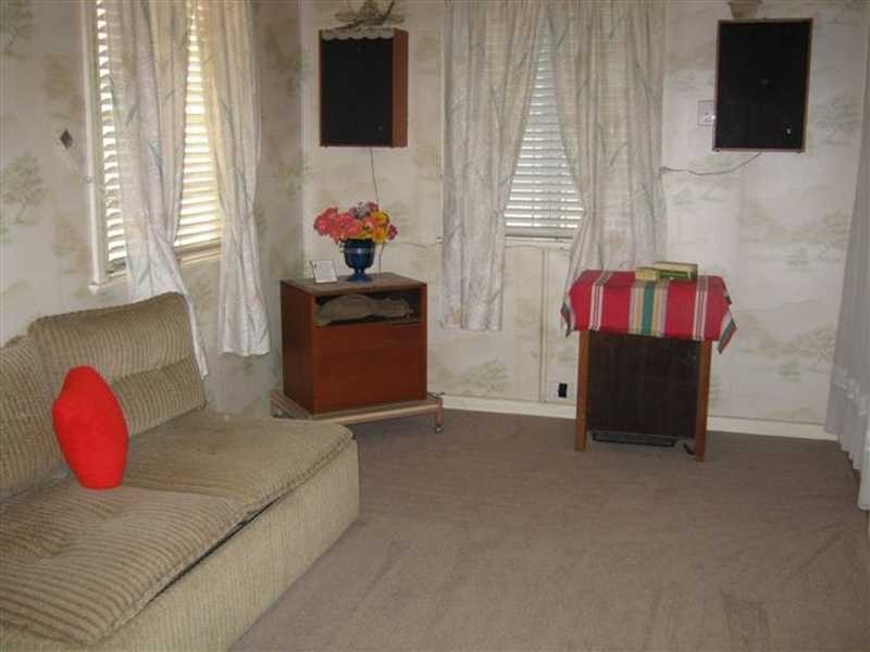 11 Lusitania Street, Newtown QLD 4305