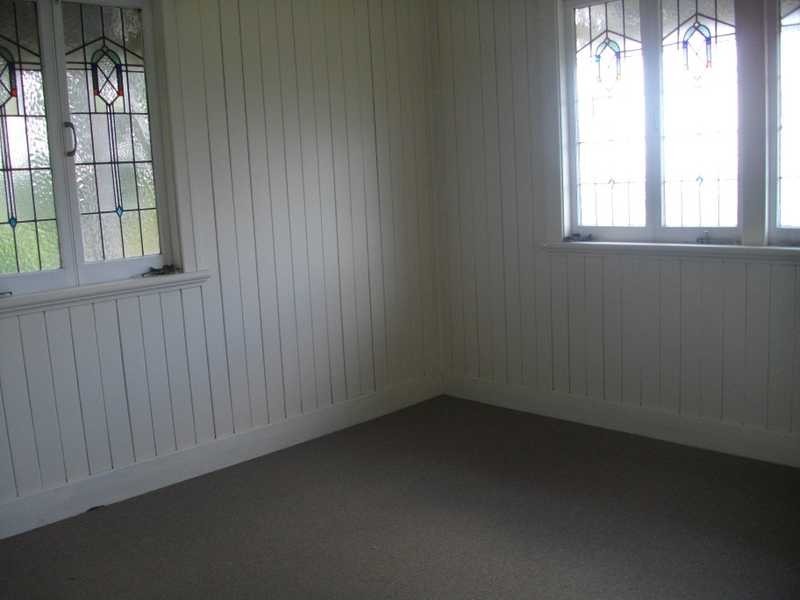 11 Chelmsford Avenue, Ipswich QLD 4305