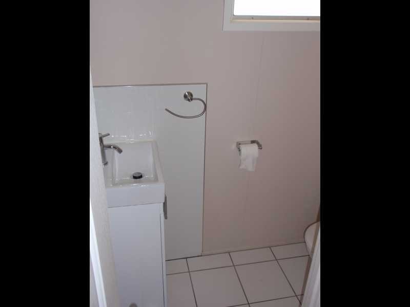 9 Foote Street, Newtown QLD 4305