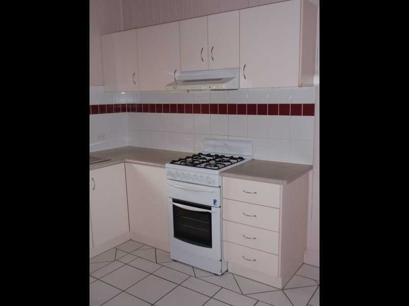 9 Foote Street, Newtown QLD 4305