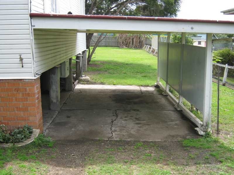 34 Dell Street, Eastern Heights QLD 4305