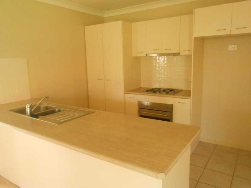 9 Dewhurst Crescent, Raceview QLD 4305