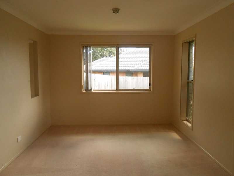 9 Dewhurst Crescent, Raceview QLD 4305