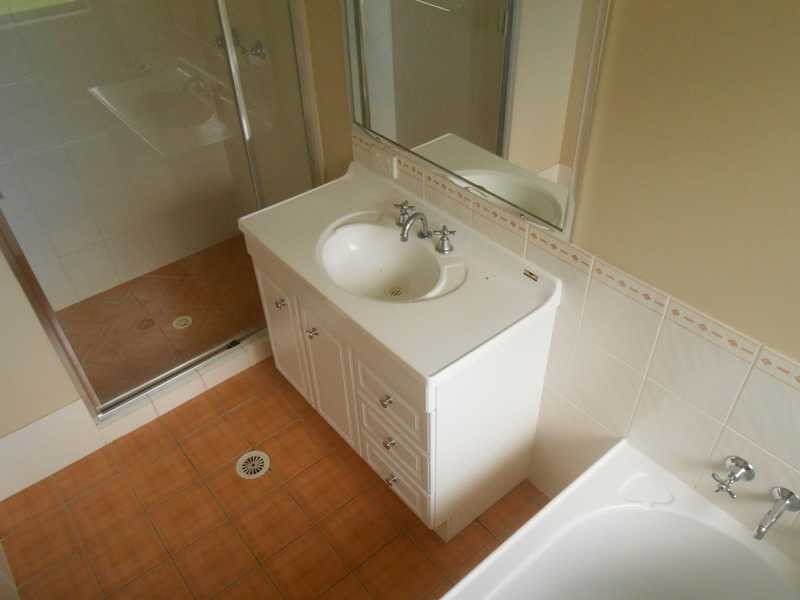 9 Dewhurst Crescent, Raceview QLD 4305