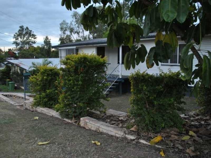 16 Caroline Street, Riverview QLD 4303