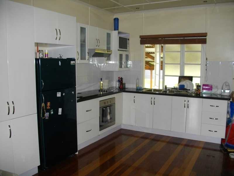 122 Jacaranda Street, North Booval QLD 4304