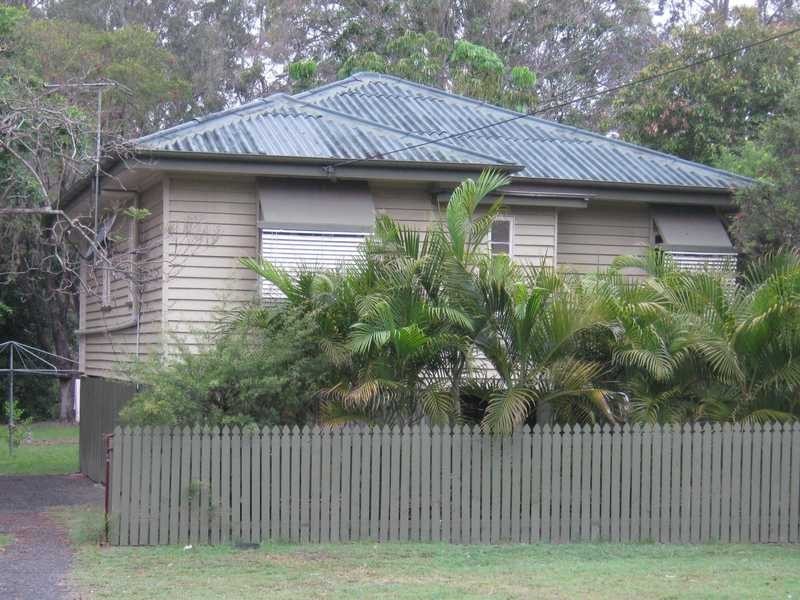 15 Station Road, Riverview QLD 4303