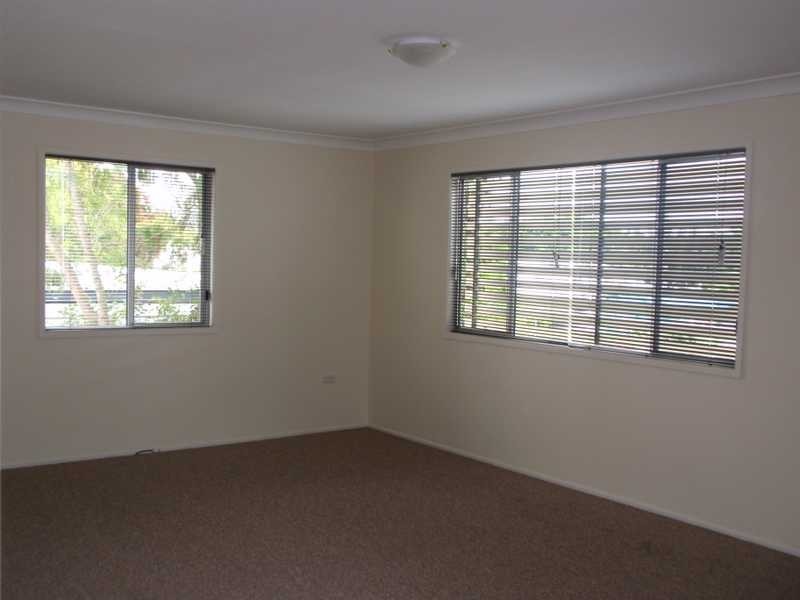 2 Lamington Parade, North Ipswich QLD 4305