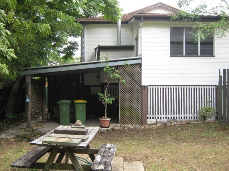 1 Sloman Street, Booval QLD 4304