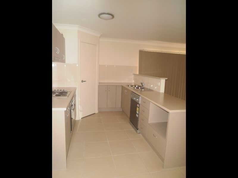 9 Brightwood Place, Fernvale QLD 4306