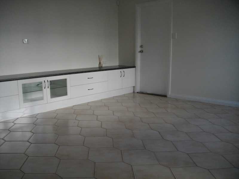 6 Macrae Street, Woodend QLD 4305