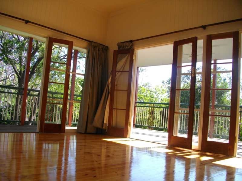 6 Macrae Street, Woodend QLD 4305