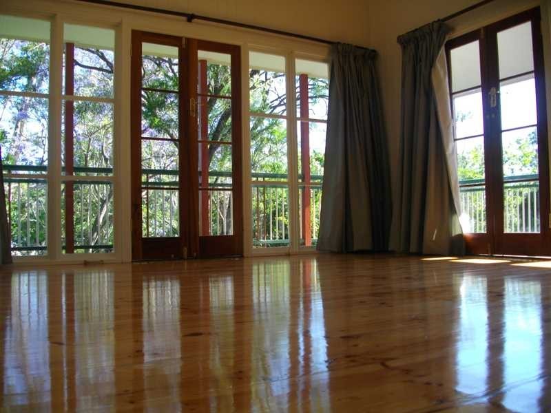 6 Macrae Street, Woodend QLD 4305