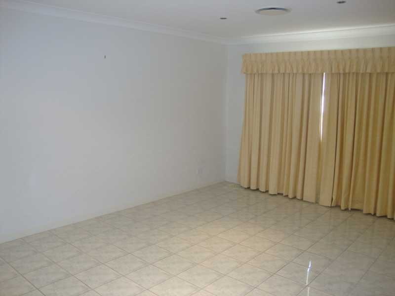 5 Whitewood Crescent, Brookwater QLD 4300